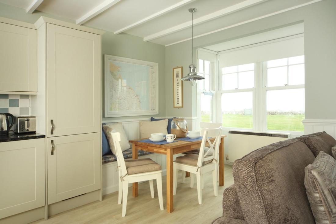 Point Cottages, Bamburgh Eksteriør billede